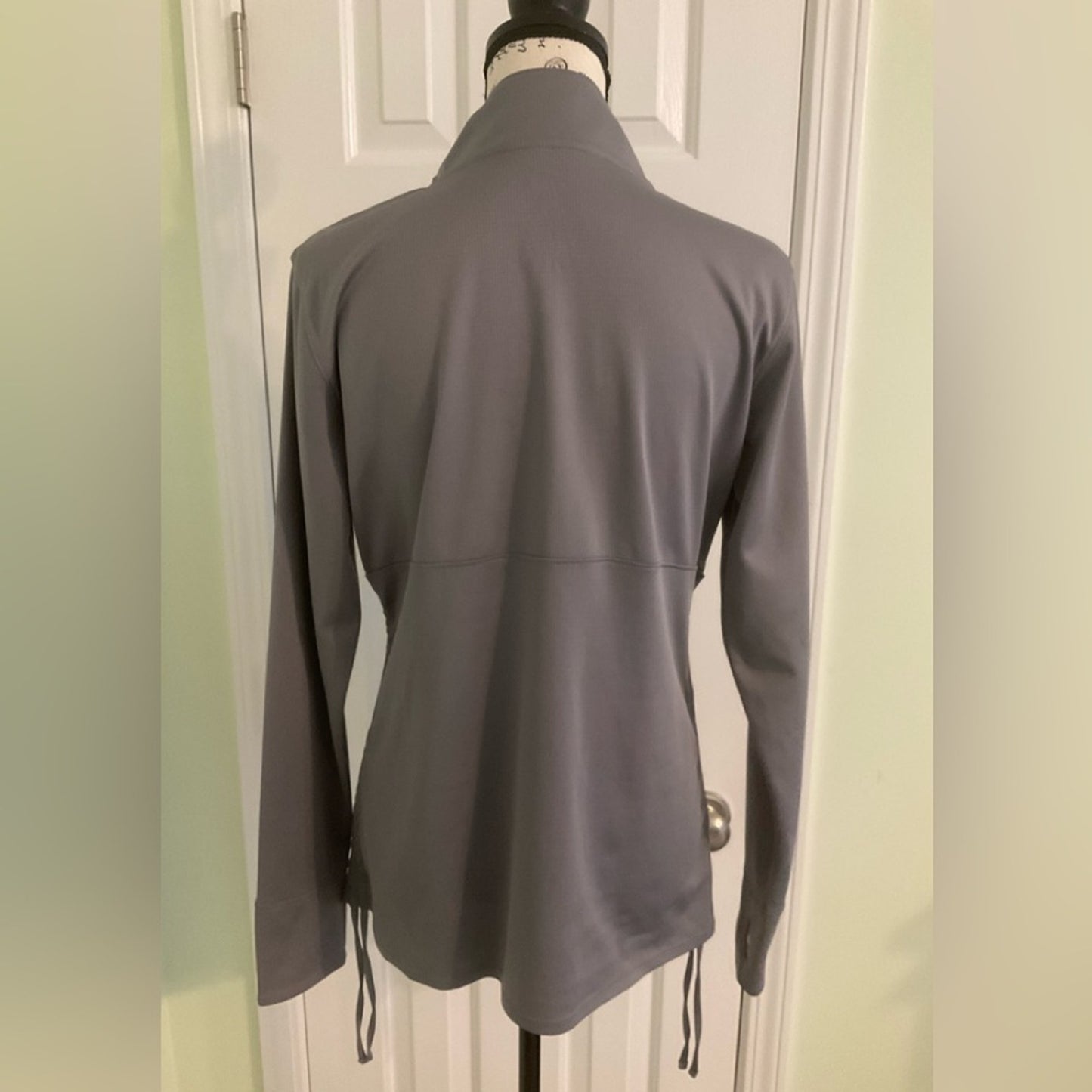 Avia Women's Gray Sweatshirt with Coral Zipper
