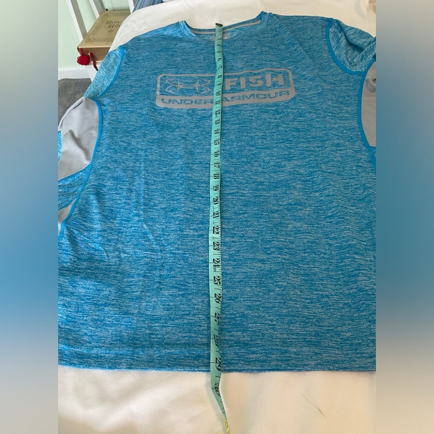 Under Armour heatgear loose fit athletic top