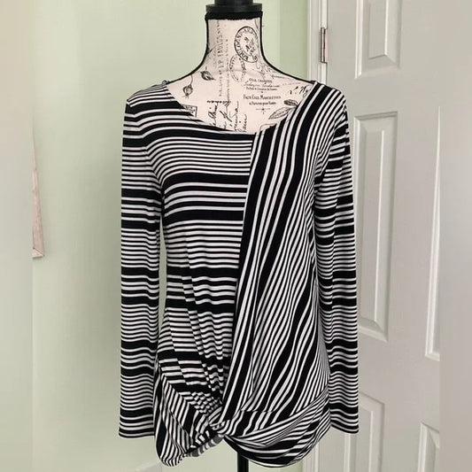 INC International Concepts top