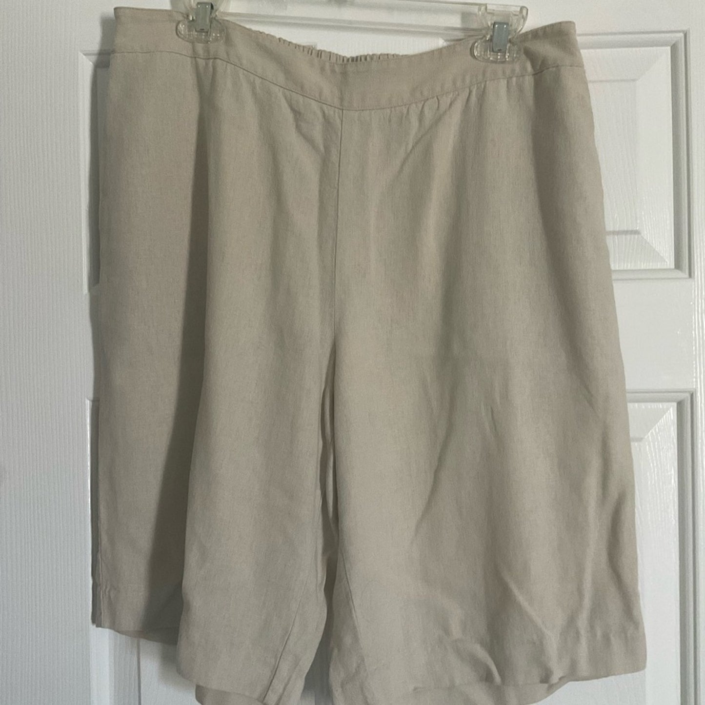 Coldwater Creek Women's Tan Bermuda Shorts