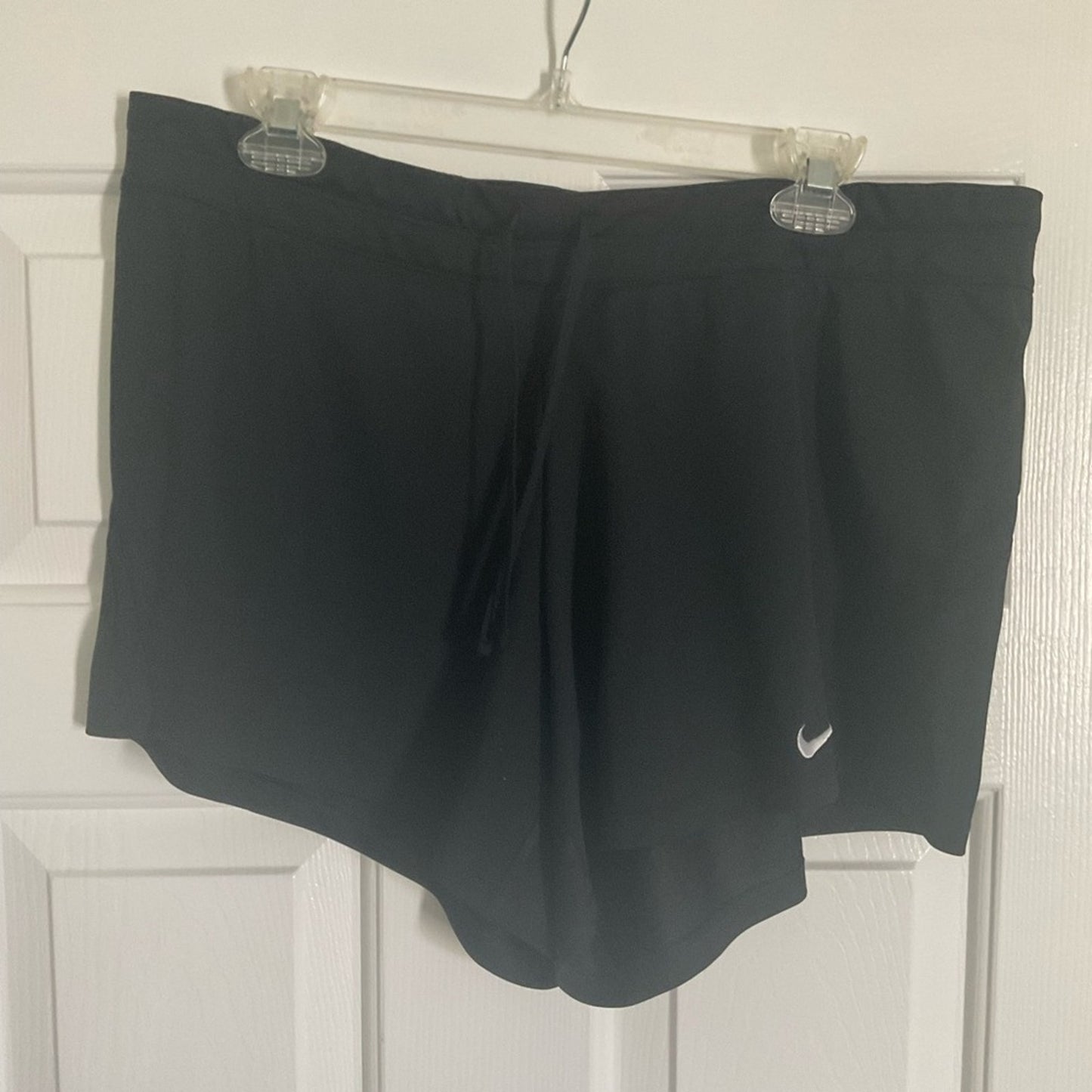 Nike Black Athletic Shorts Versatile Workout Essential