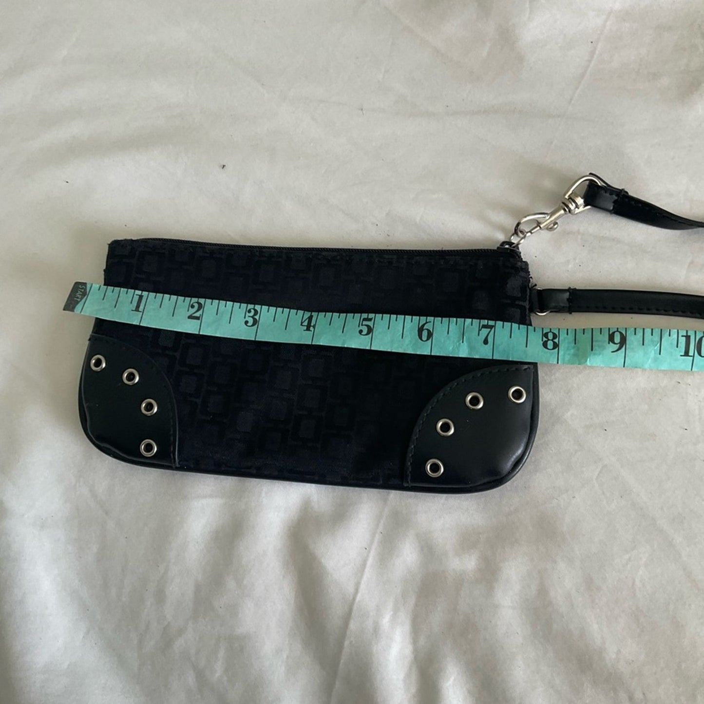 Wristlet