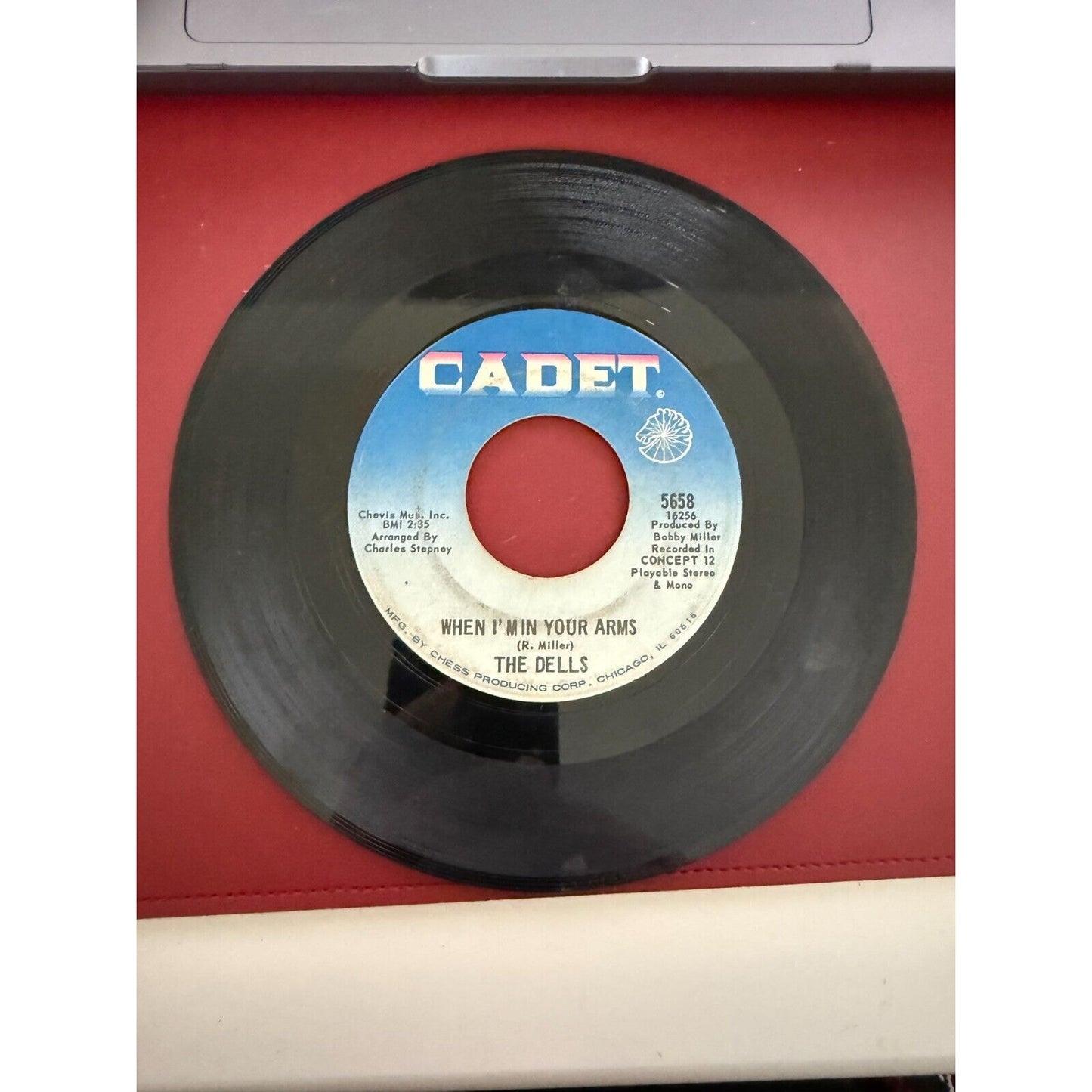 Dells: On The Dock Of The Bay / When I'm In Your Arms - Cadet 1969 F224