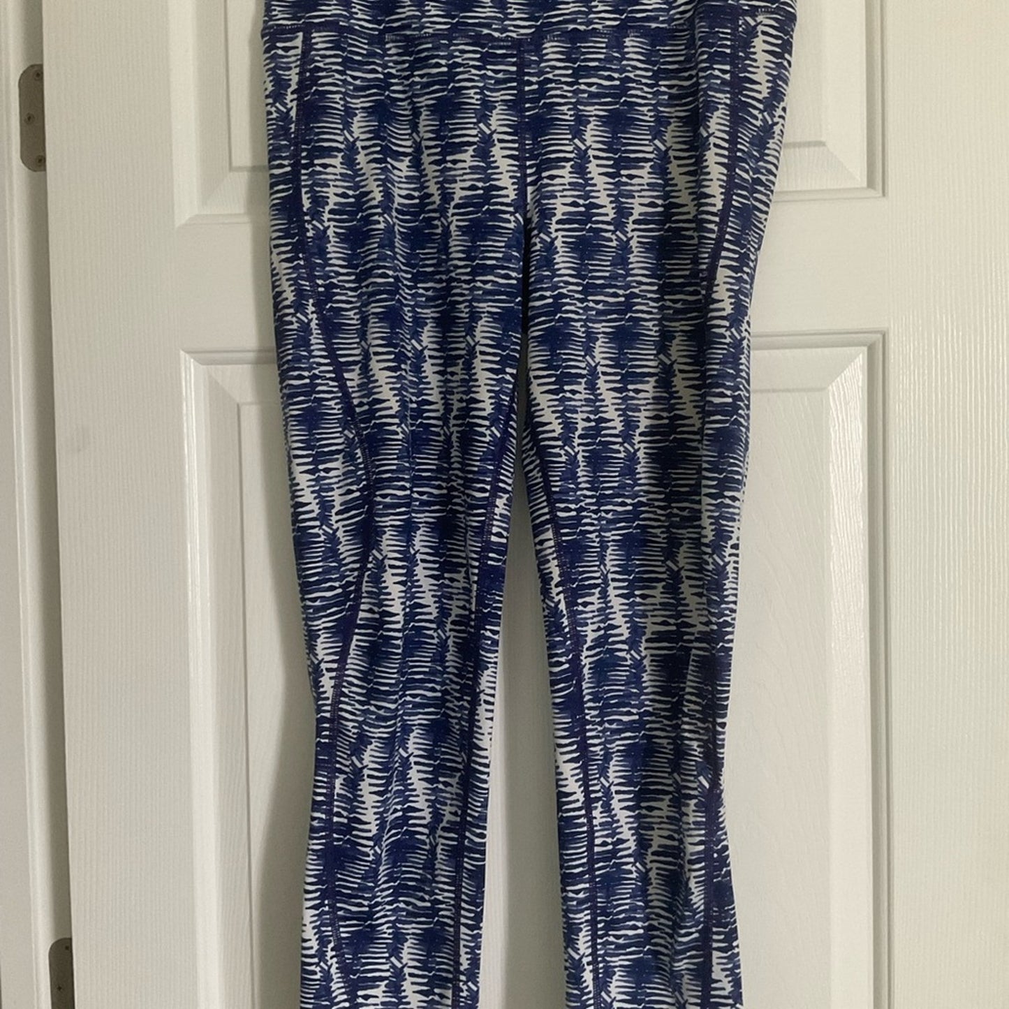 Vineyard Vines Blue and White Patterned Yoga/athletic Pants