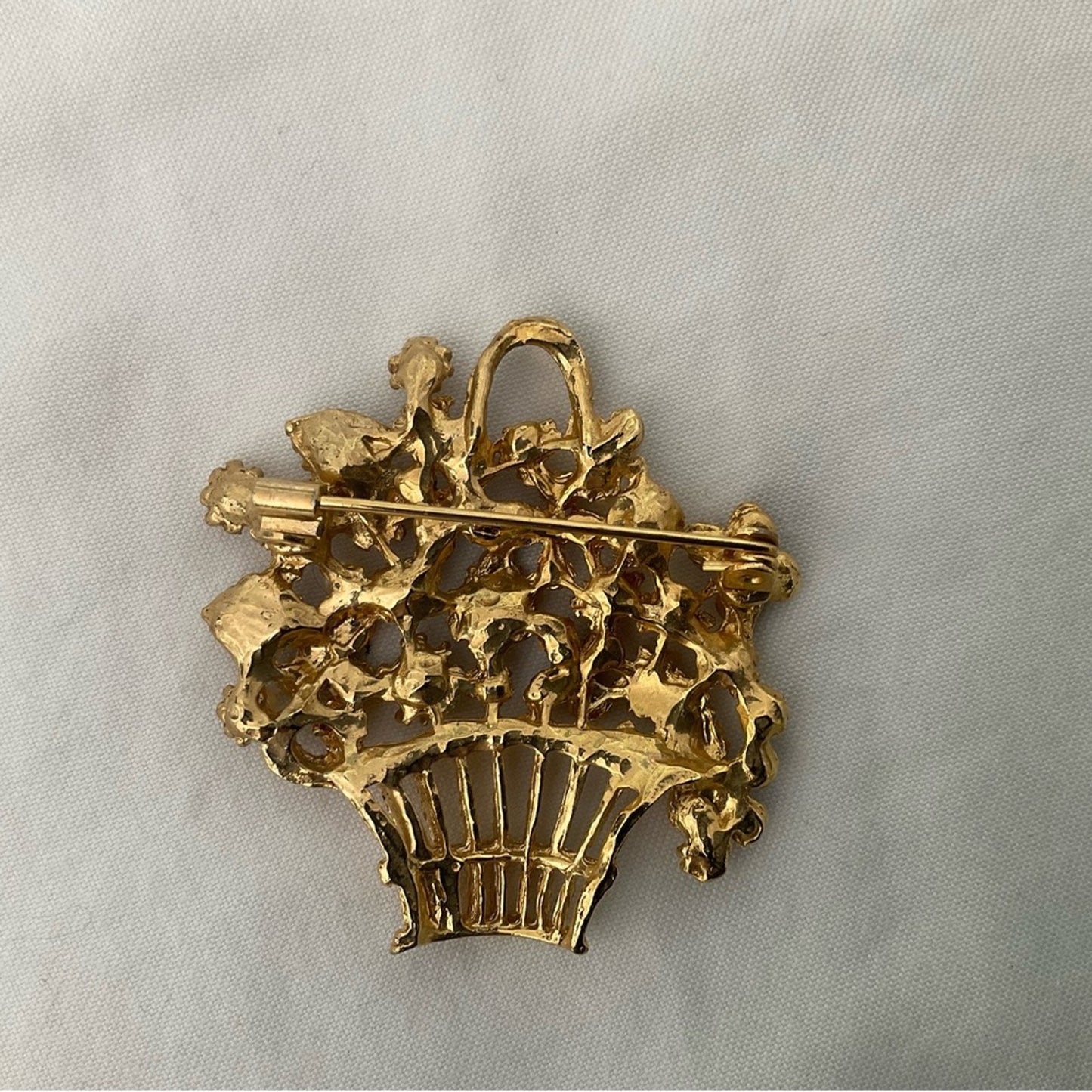 Elegant Gold Floral Basekt Brooch with Pearls and Gem Accents