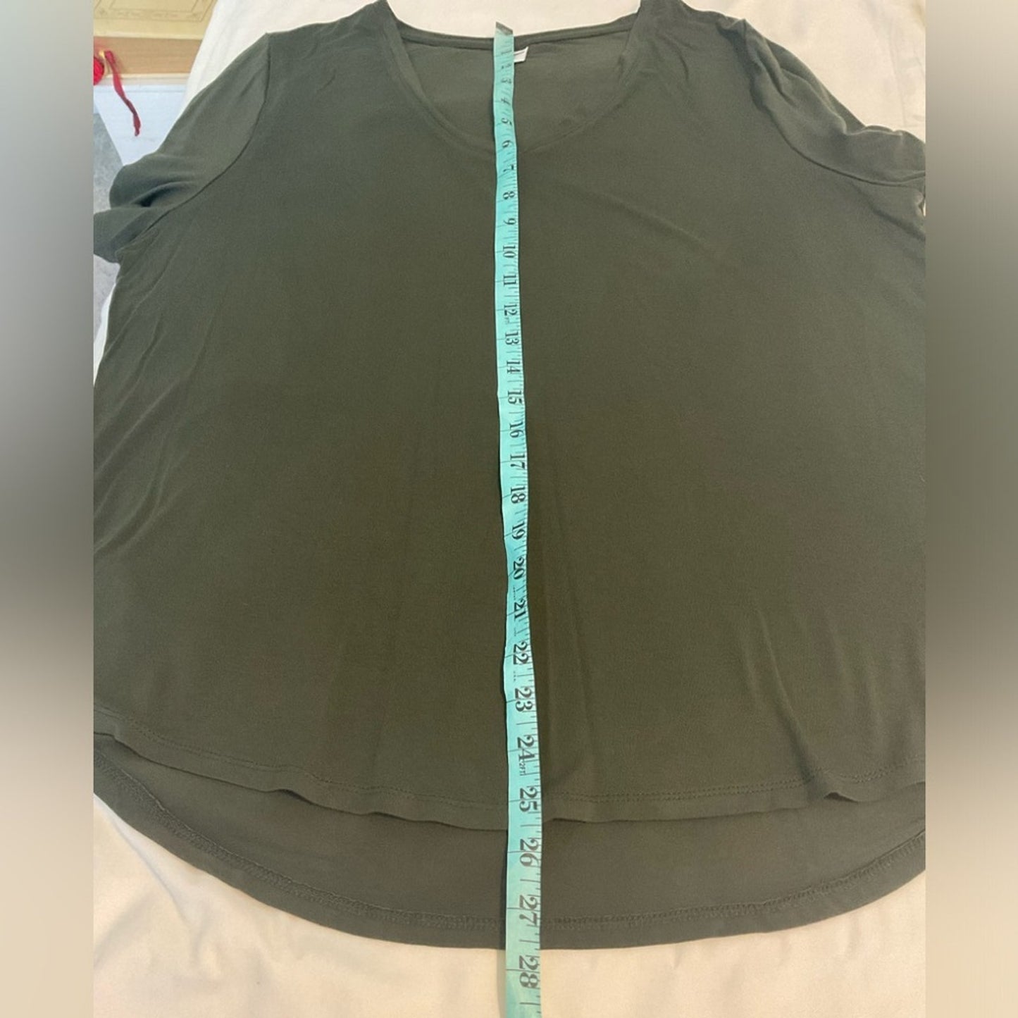 Old Navy Green short sleeve v-neck t-shirt