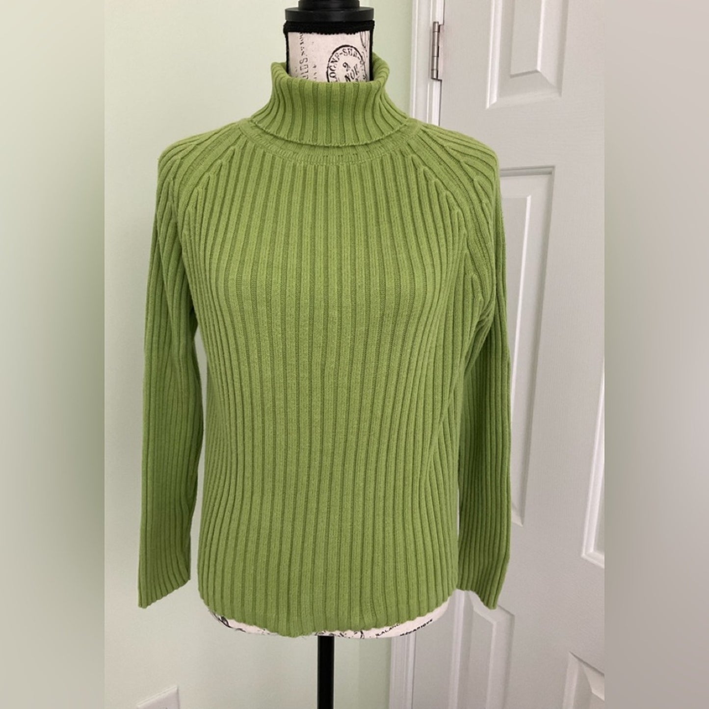 MHD Ladies Turtleneck sweater