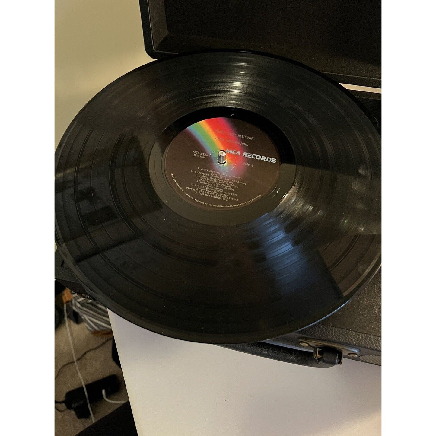OLIVIA NEWTON JOHN Don't Stop Believin' MCA2223 TML LP Vinyl NM