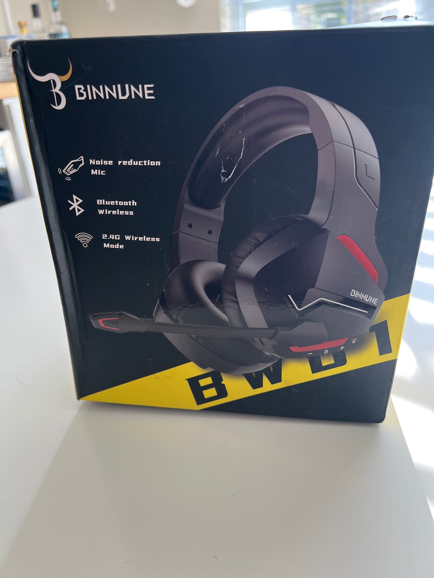 BINNUNE Wireless Gaming Headset with Microphone