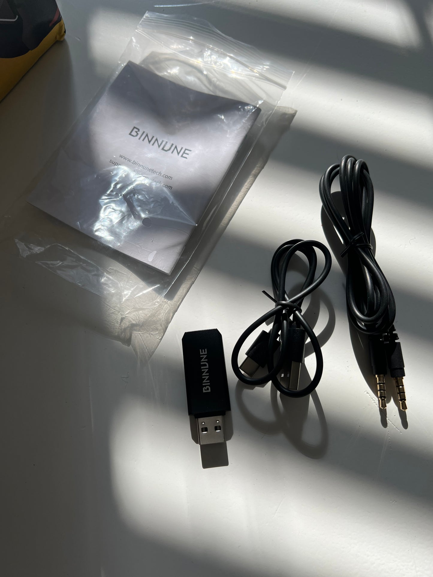 BINNUNE Wireless Gaming Headset with Microphone