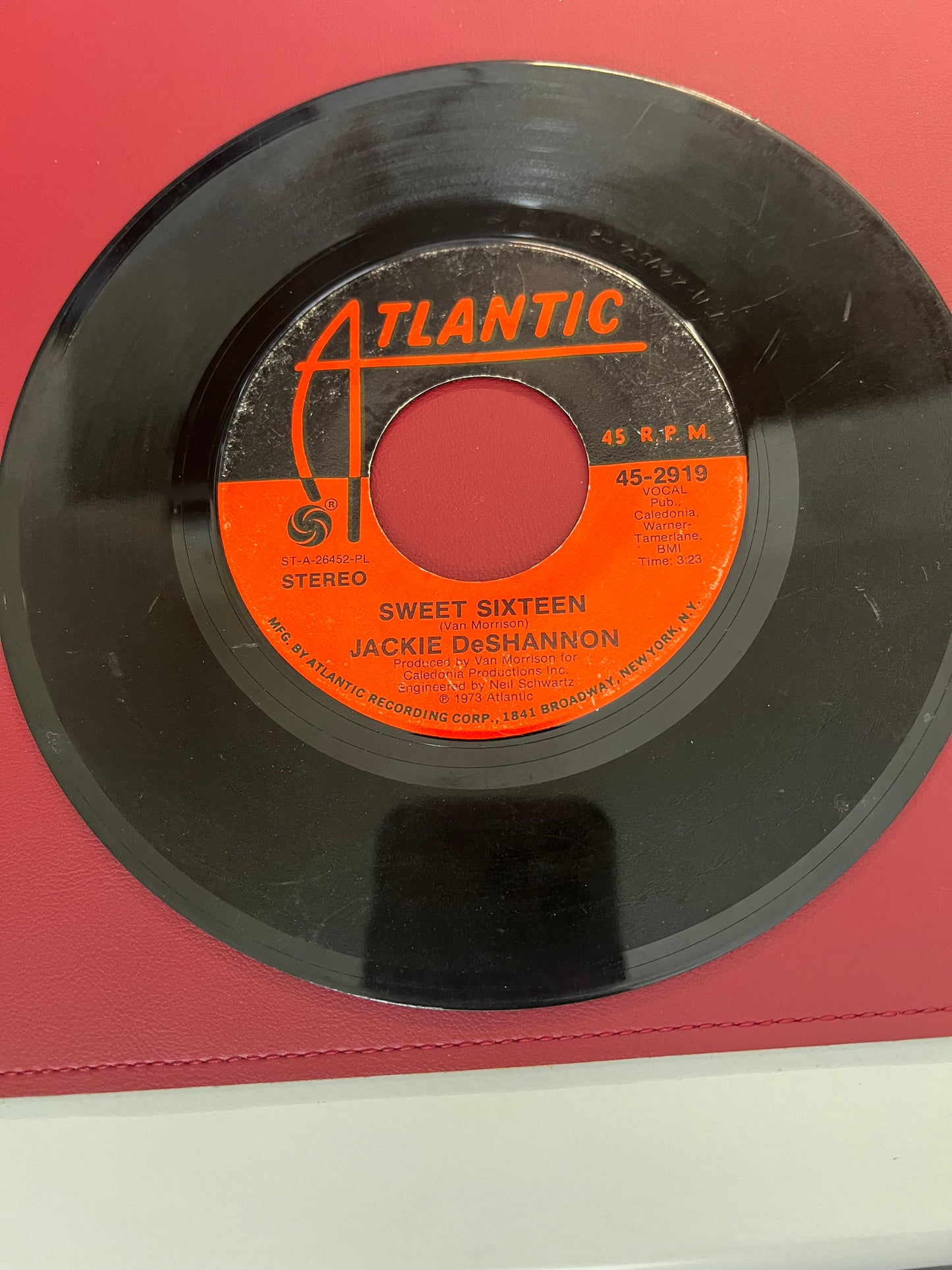 Jackie DeShannon - Sweet Sixteen/Speak Out to Me  (Stereo) 7" 45 Single