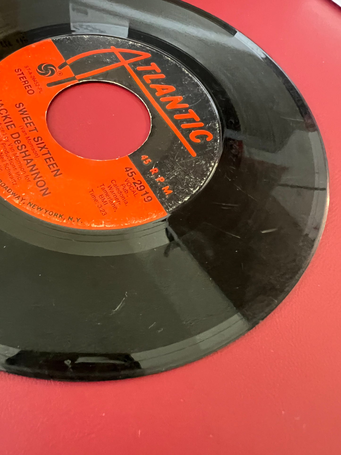 Jackie DeShannon - Sweet Sixteen/Speak Out to Me  (Stereo) 7" 45 Single