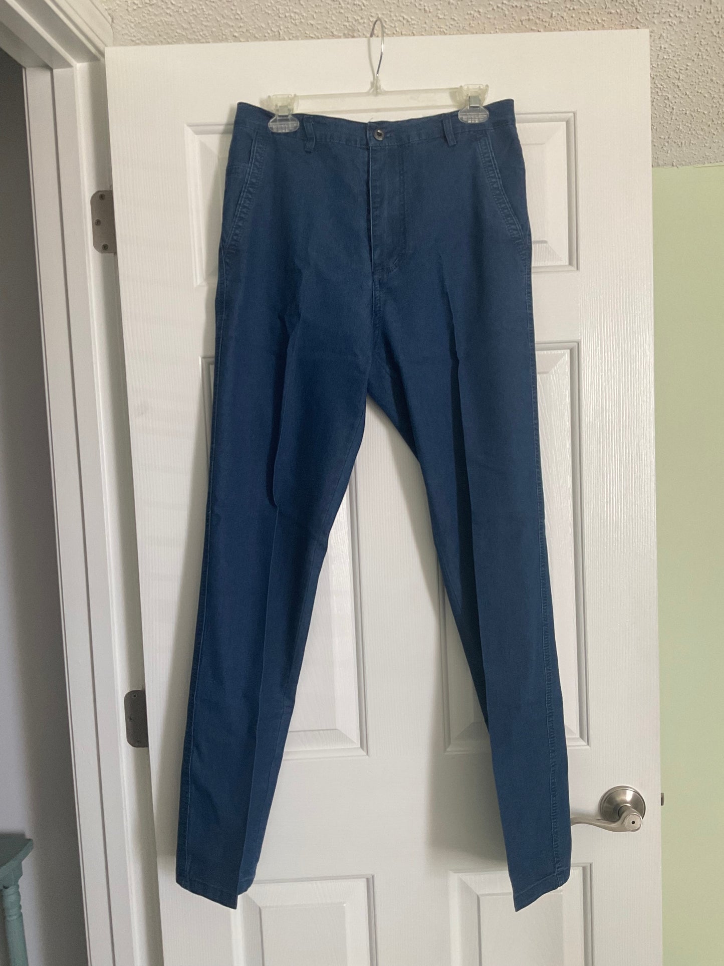Men’s dress fashion jeans