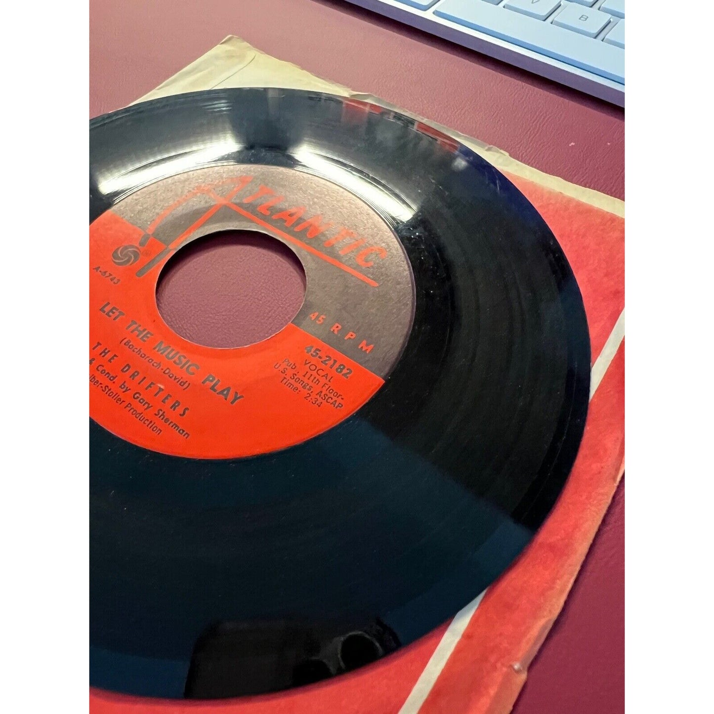 45rpm vinyl record......The Drifters....On Broadway/Let The Music Play.......60s