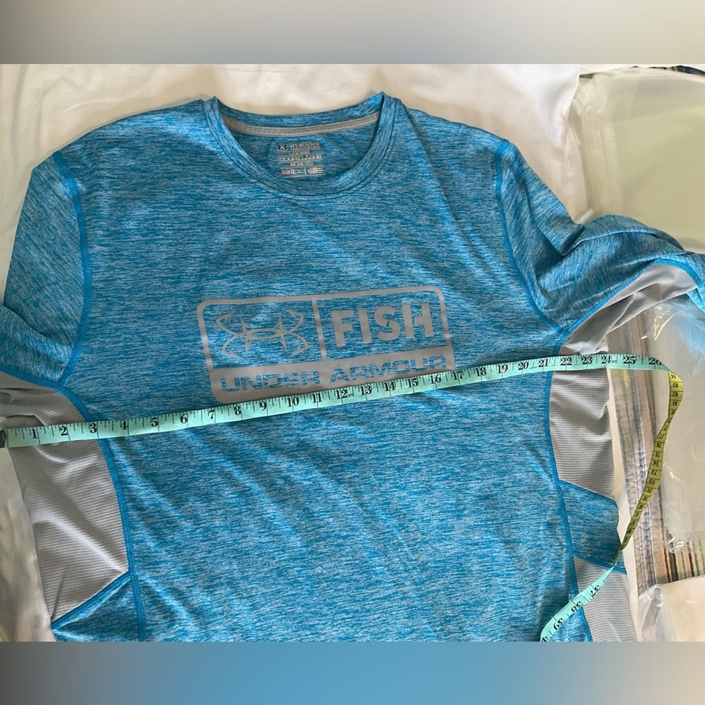 Under Armour heatgear loose fit athletic top