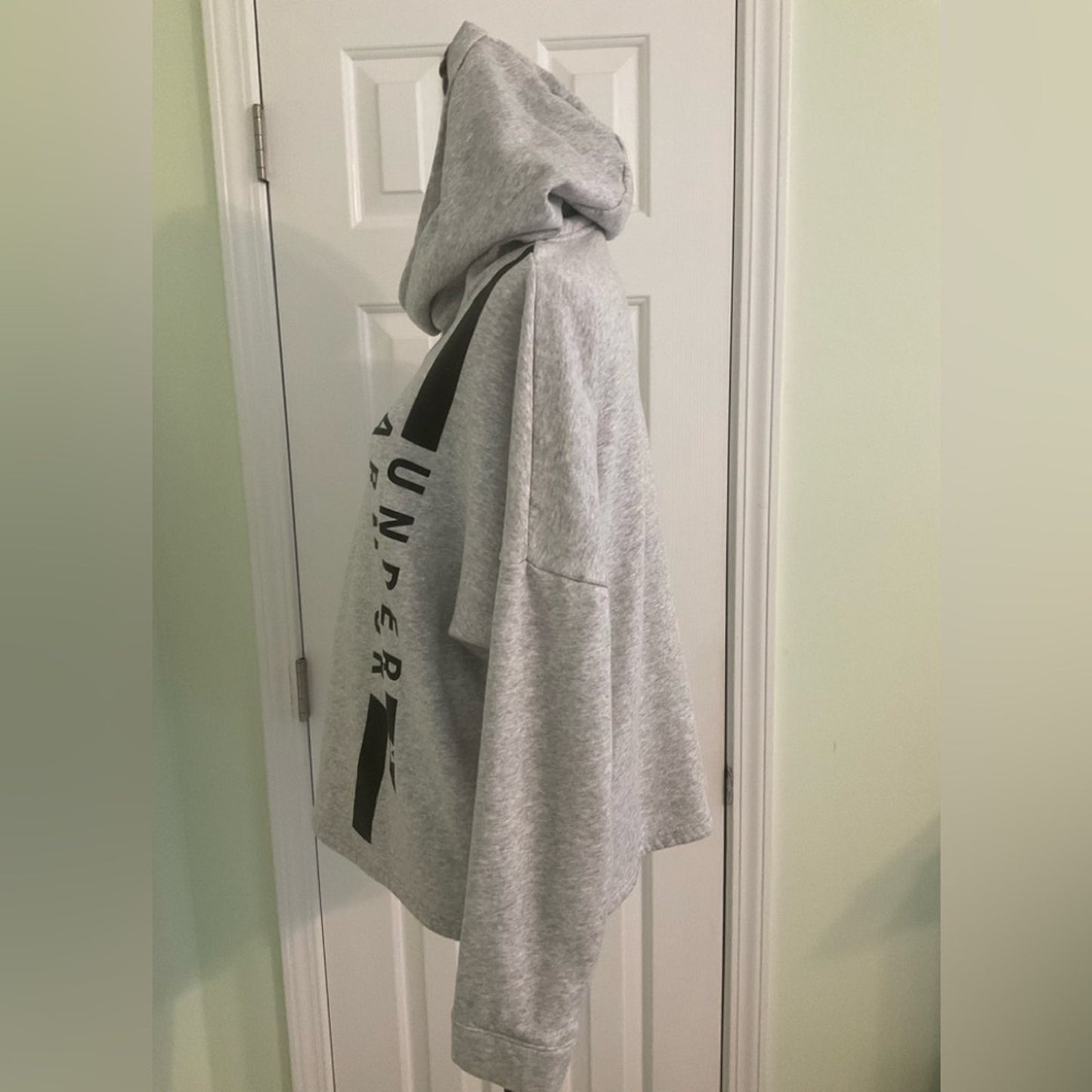 Under Armour Light Gray Pullover with Black Accents