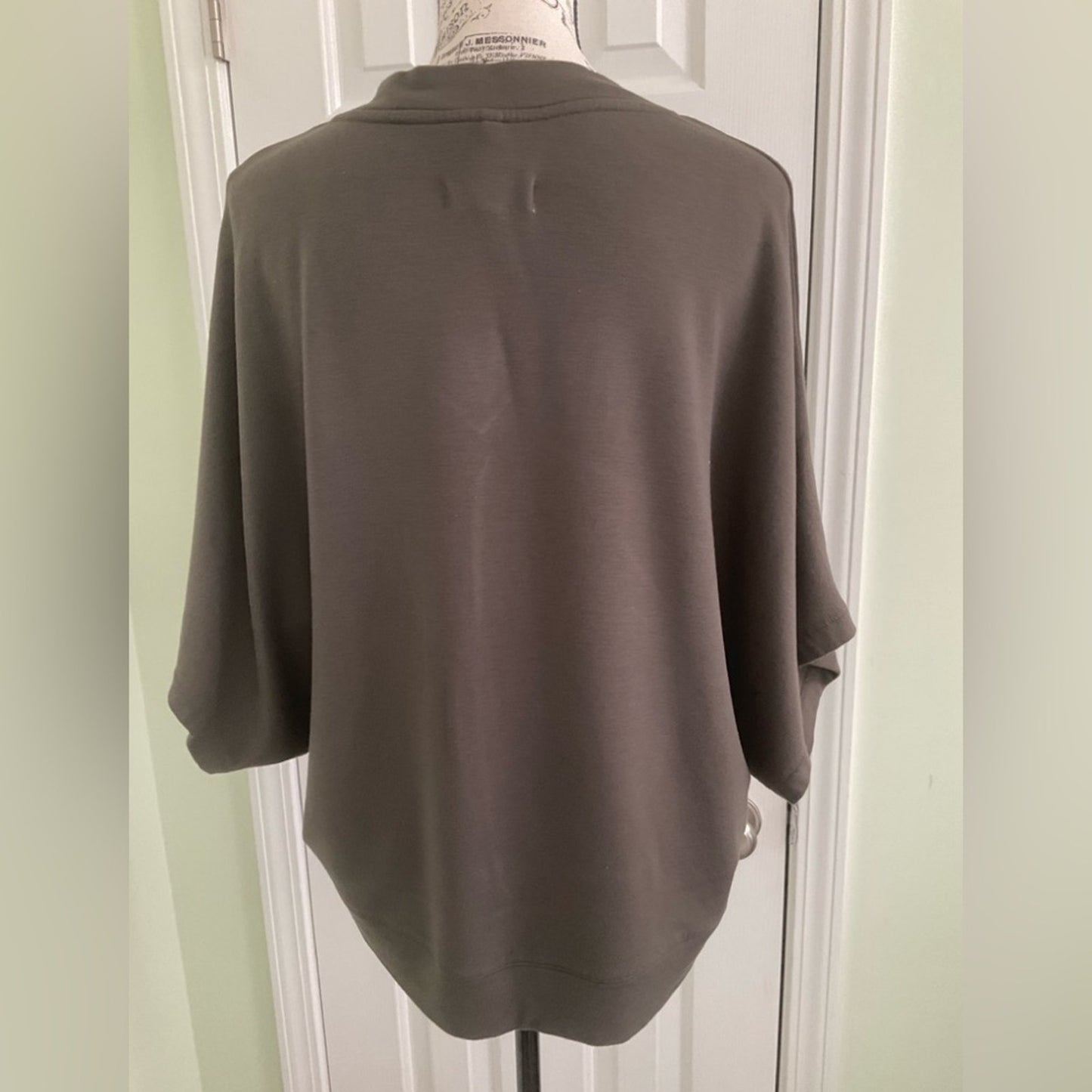 Lou & Gray for LOFT short sleeve pullover top