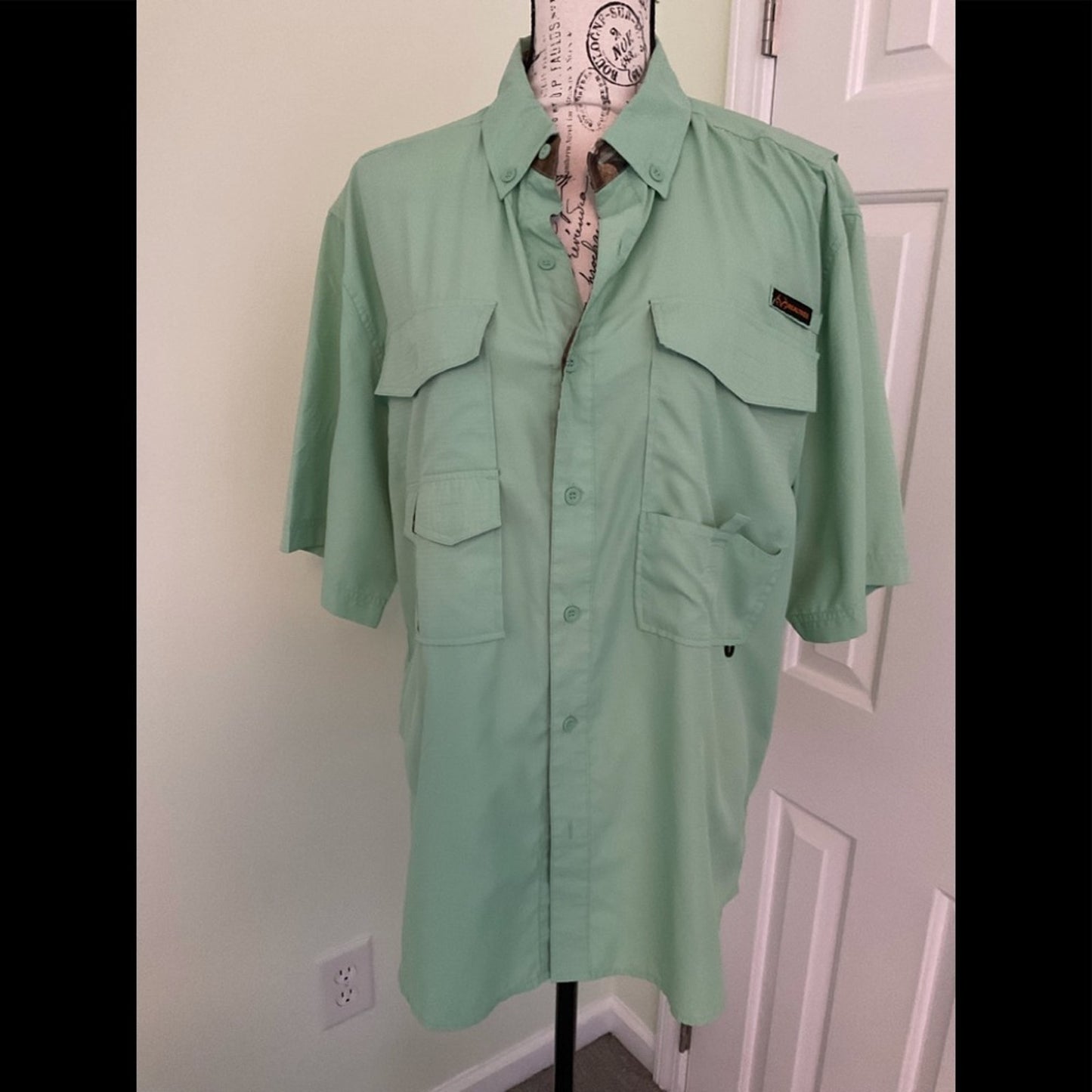 Realtree men’s button down shirt