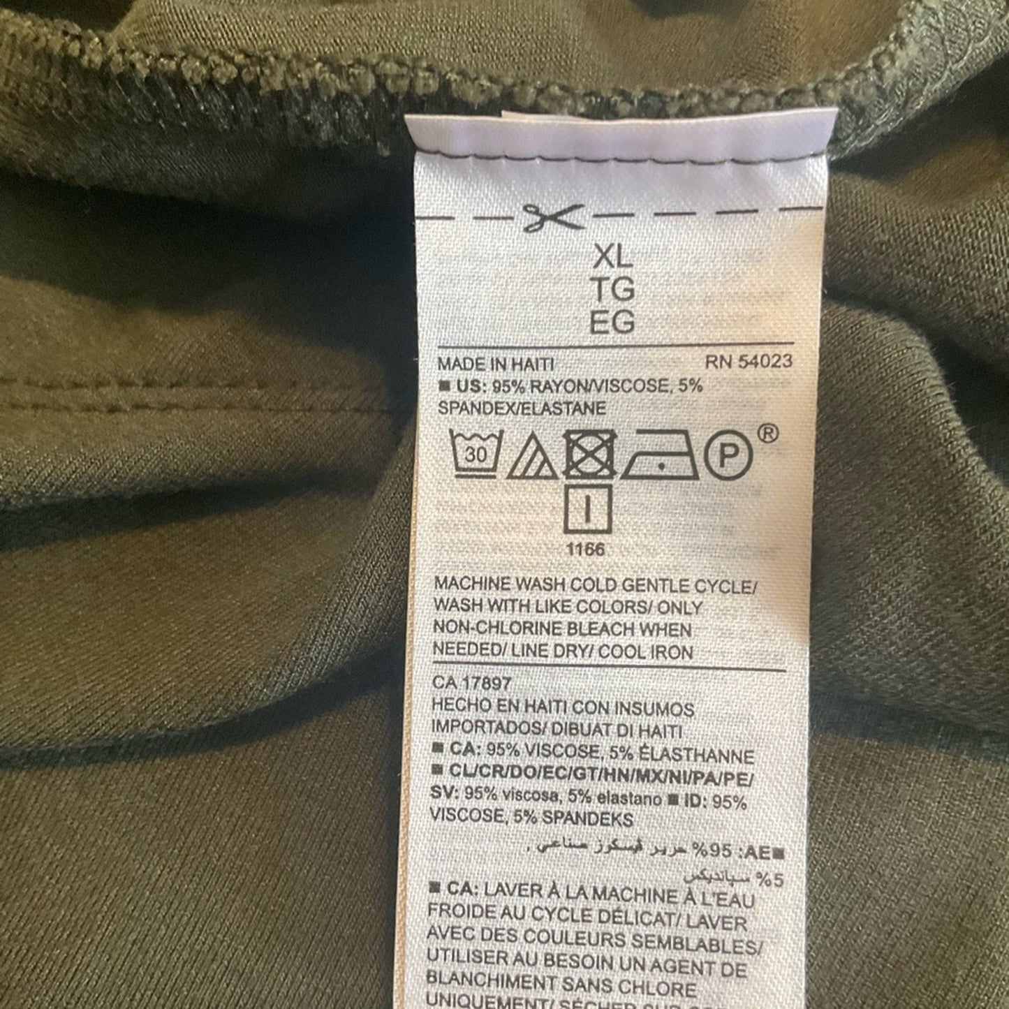 Old Navy Green short sleeve v-neck t-shirt