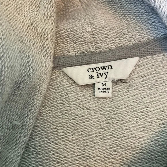 Crown & Ivy sweatshirt