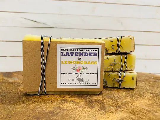 dkhandmade - LAVENDER & LEMONGRASS BAR SOAP 4oz. / COLD PROCESS