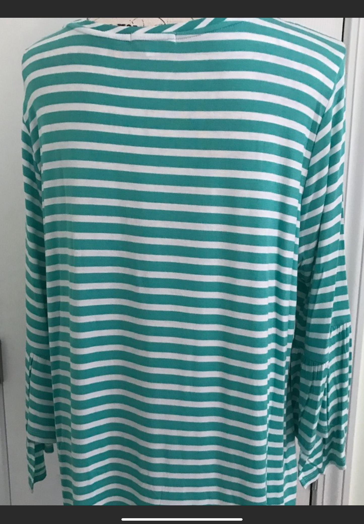Erin London Long Sleeve Tunic Top
