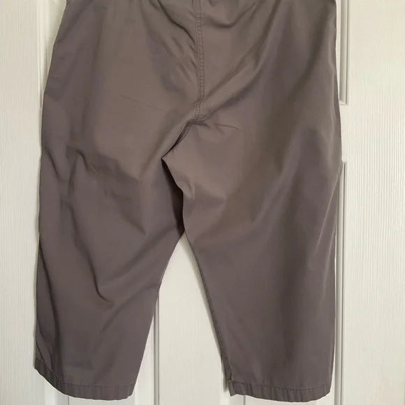 Bill Blass capris