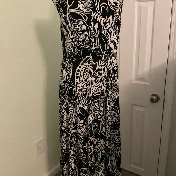 Jessica Howard Maxi Dress