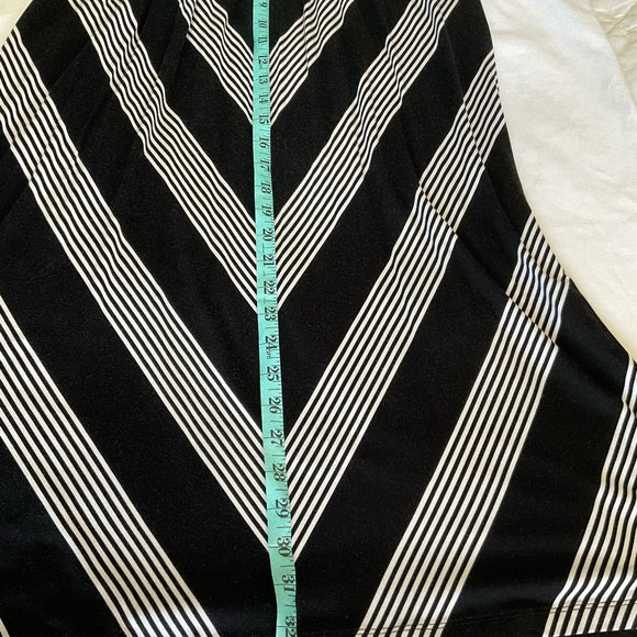 Dana Buchman skirt
