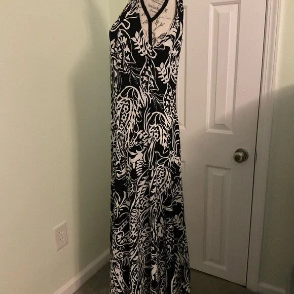 Jessica Howard Maxi Dress