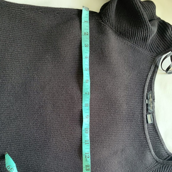 Jeanne Pierre sweater top