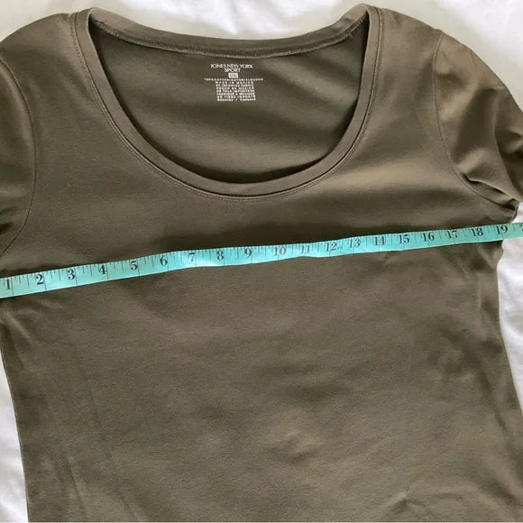 Jones New York t-shirt