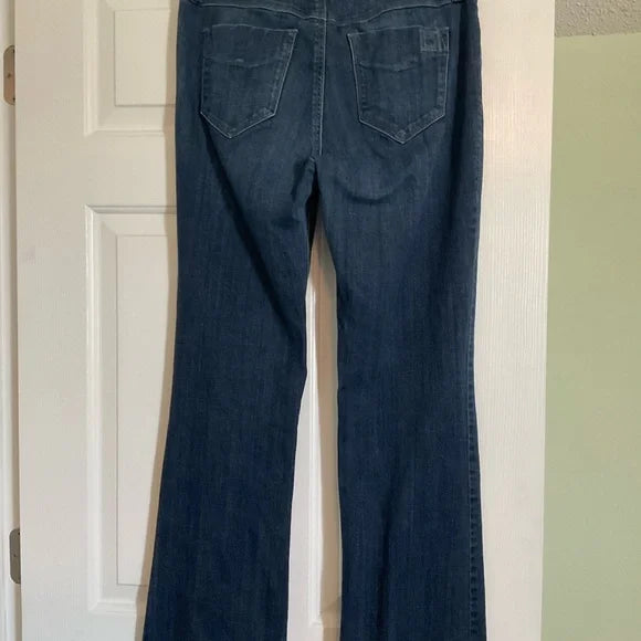 Liz Claiborne Jeans