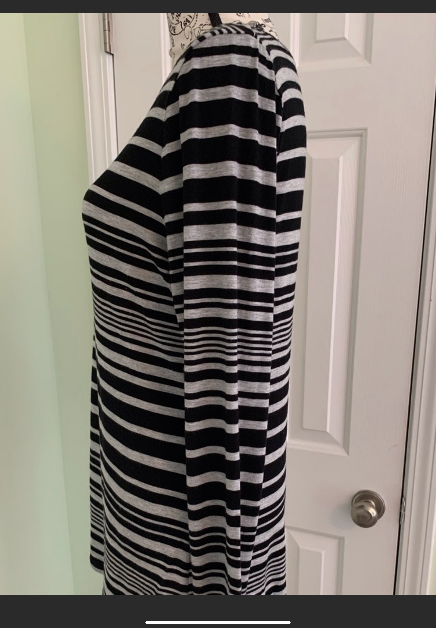 Old Navy Long Sleeve T-Shirt