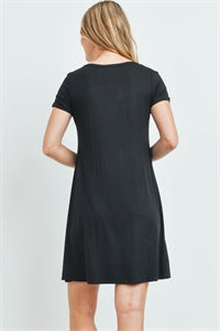 Sweet Adelya Short sleeve V-neck pocket detail shift dress
