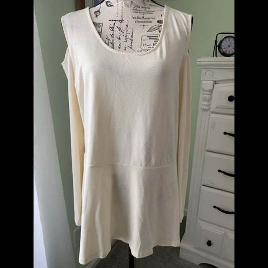 Isaac Mizrahi cold shoulder tunic