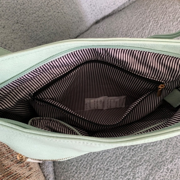 Tres Chic Pocketbook, purse, handbag, shoulder bag