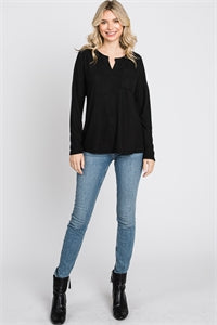 Sweet Adelya Black Long Sleeve Solid Pocket Knit Top