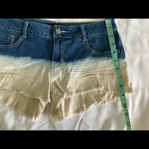 No Boundaries Jean shorts