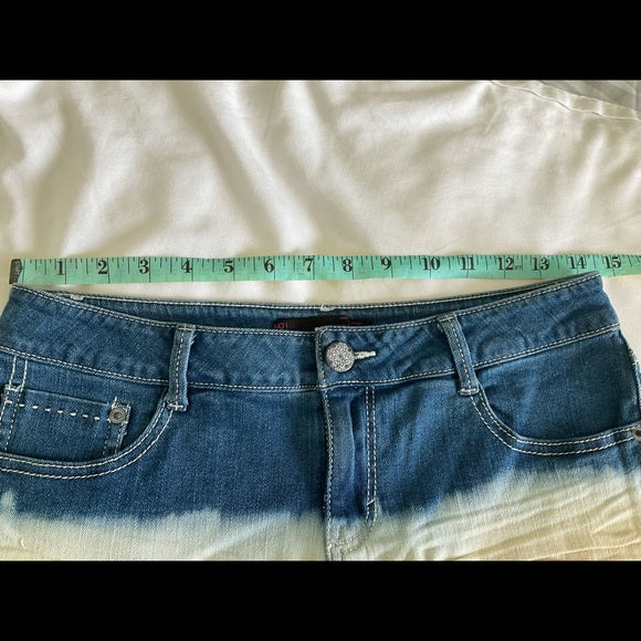 No Boundaries Jean shorts