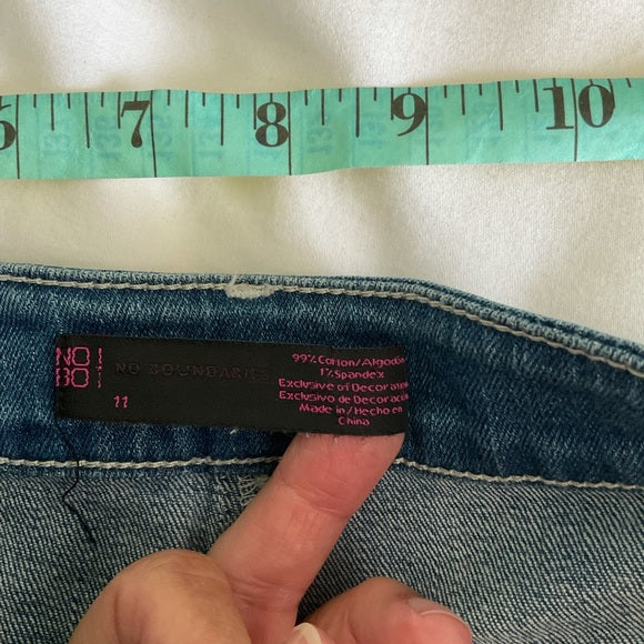 No Boundaries Jean shorts
