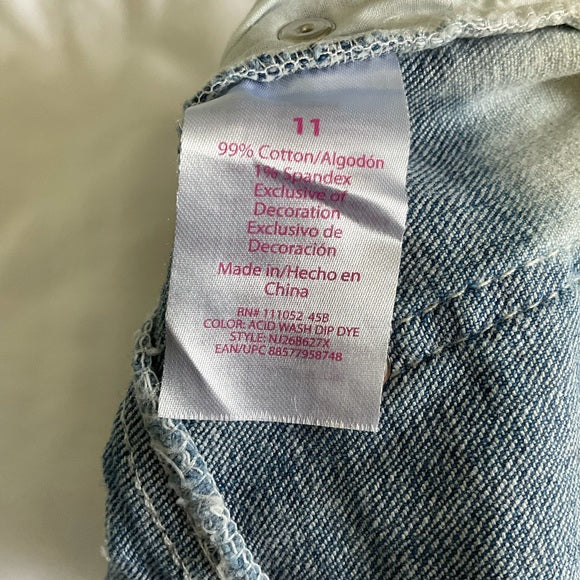 No Boundaries Jean shorts