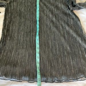 Adiva dress top