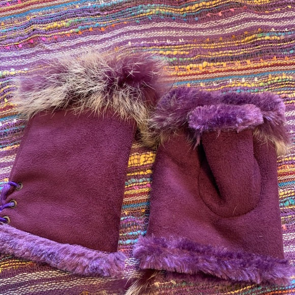 Purple Scarf, gloves