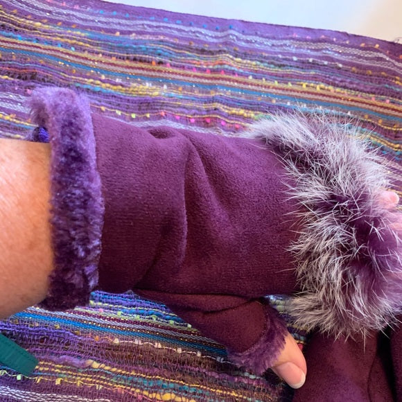 Purple Scarf, gloves