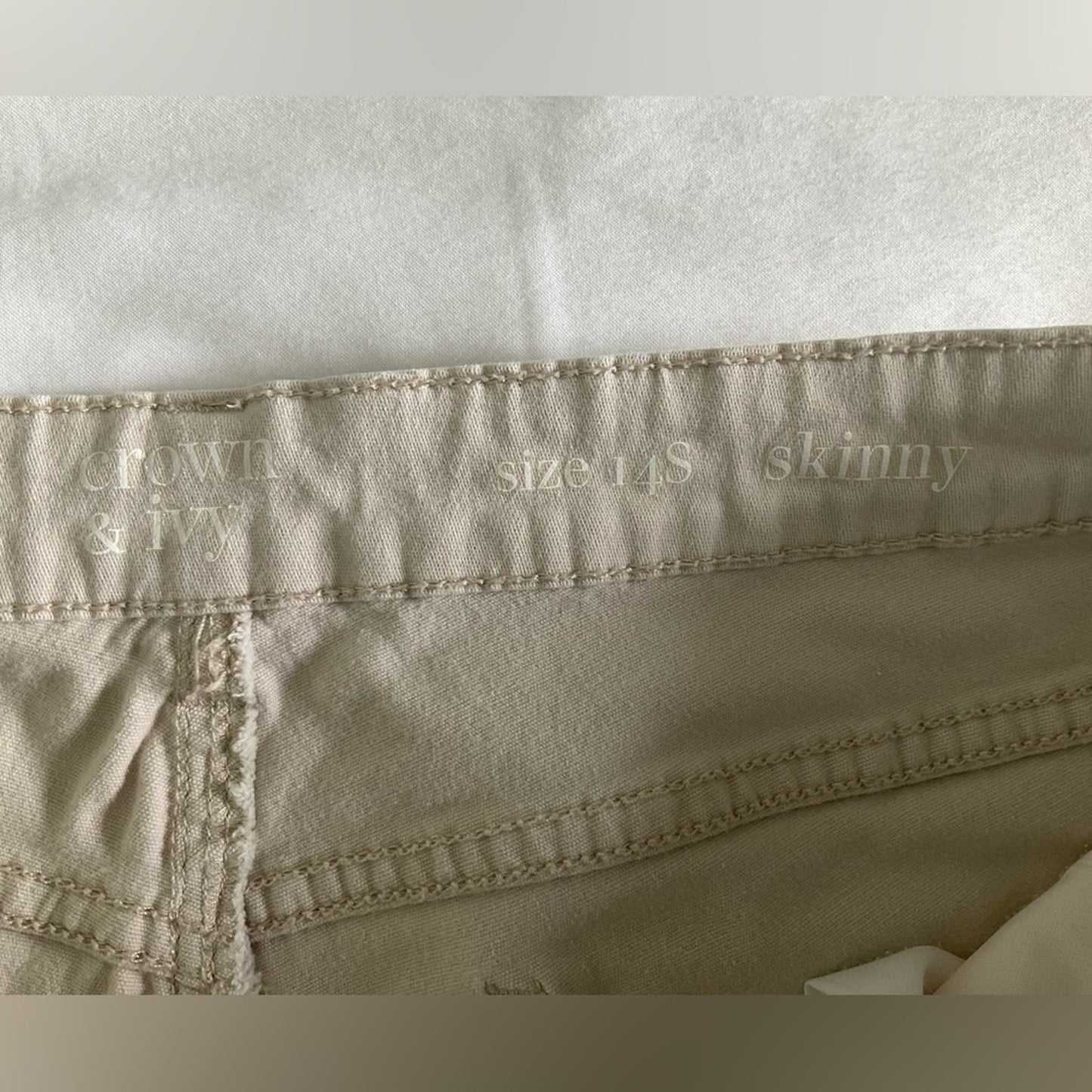 Crown & Ivy Women's Skinny Jeans - Cream