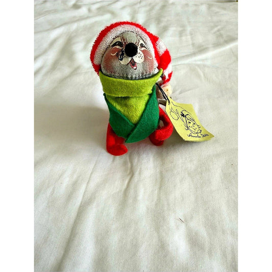 Annalee Dolls plush Christmas mouse caroler