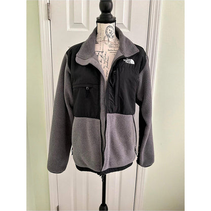 The North Face Retro Denali Jacket Gray & Black Medium