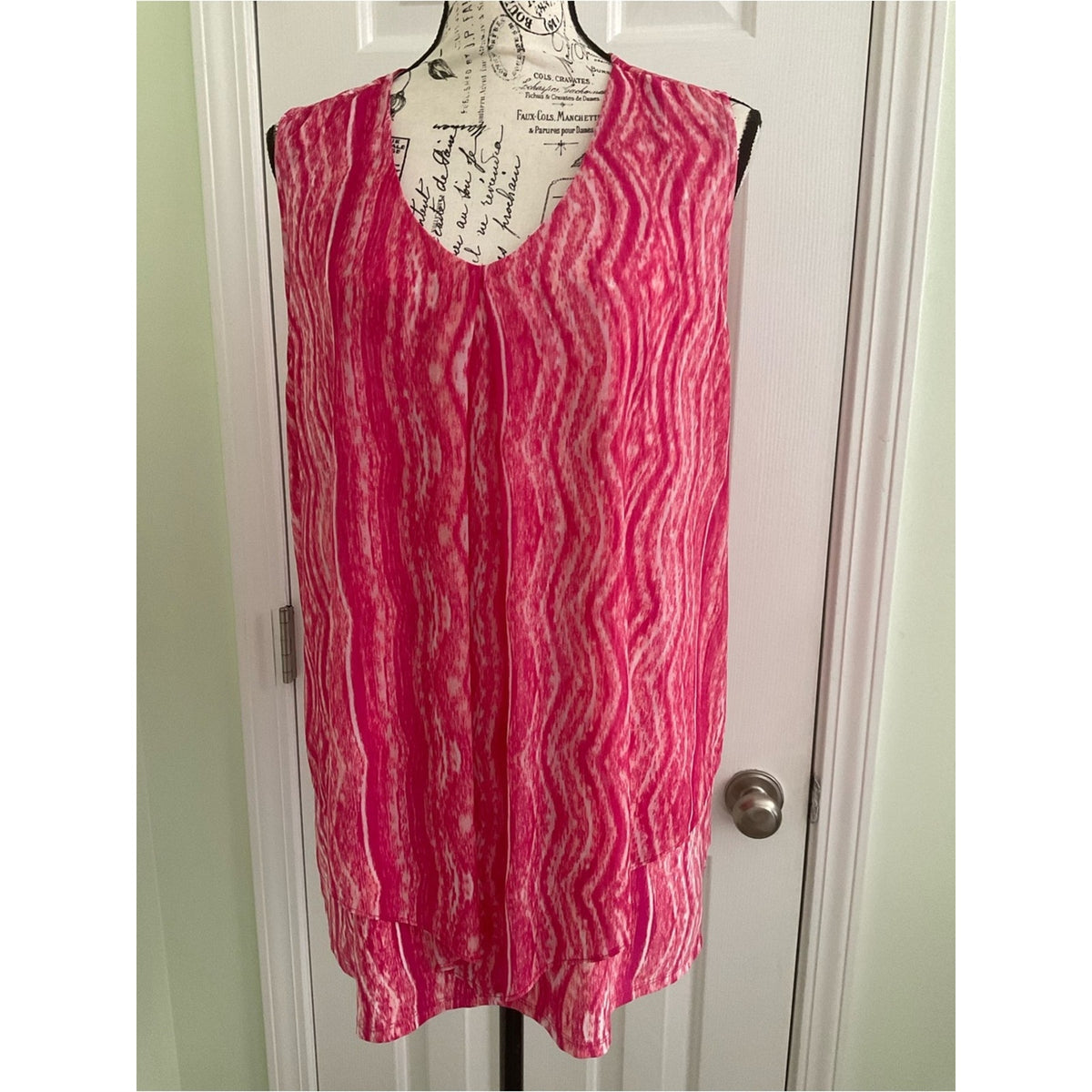 Catherine’s sleeveless tunic