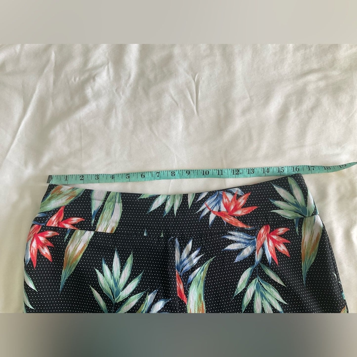 Zac & Rachel Black Tropical Print Capris
